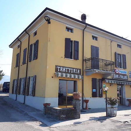 Trattoria Cattani Medesano Exterior photo